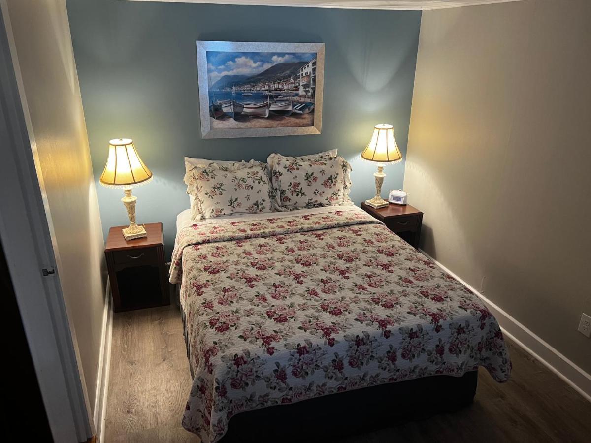 Claddagh Motel & Suites ロックポート エクステリア 写真