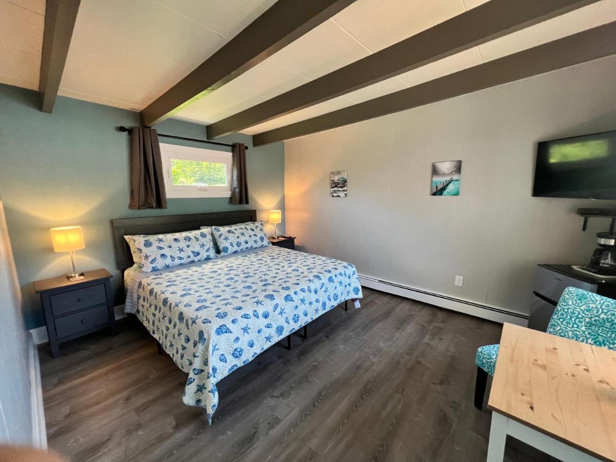 Claddagh Motel & Suites ロックポート エクステリア 写真