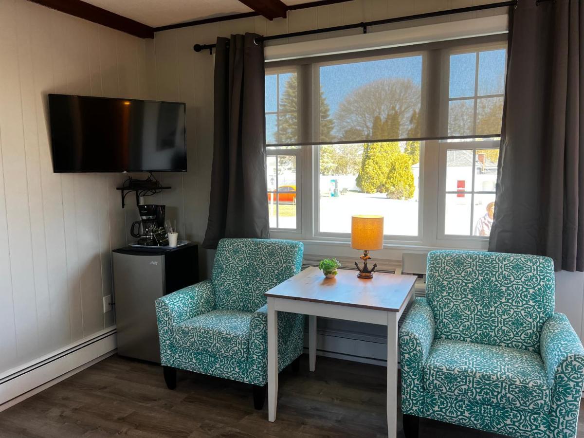 Claddagh Motel & Suites ロックポート エクステリア 写真