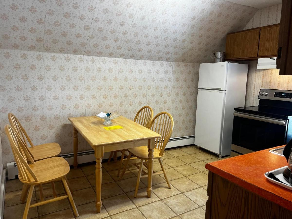 Claddagh Motel & Suites ロックポート エクステリア 写真