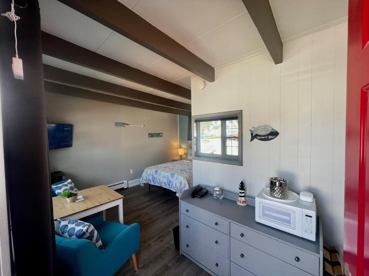 Claddagh Motel & Suites ロックポート エクステリア 写真
