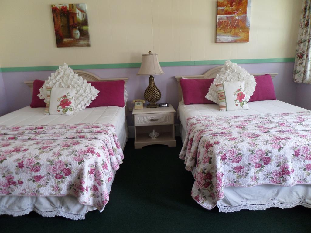 Claddagh Motel & Suites ロックポート エクステリア 写真