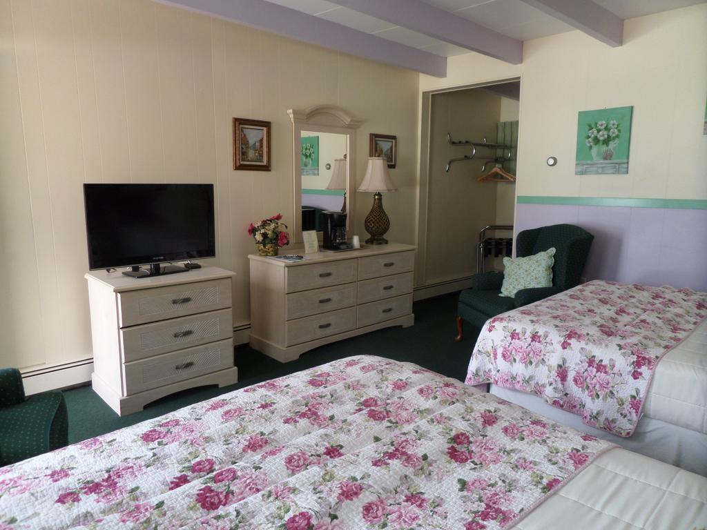 Claddagh Motel & Suites ロックポート エクステリア 写真